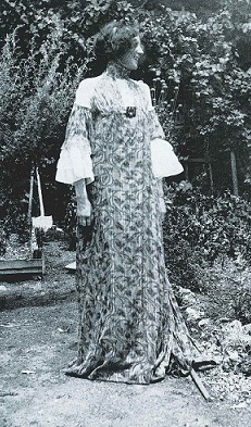 foto di emilie in abito lungo